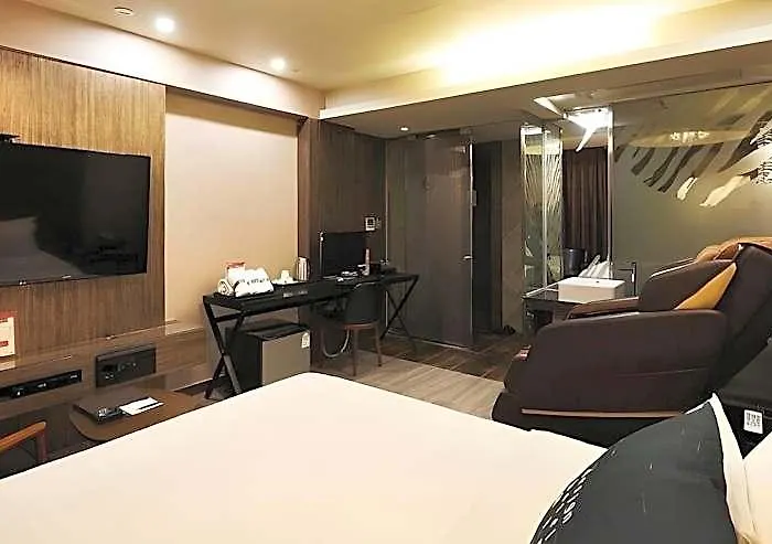 Sinchon Boutique Hip Hotel