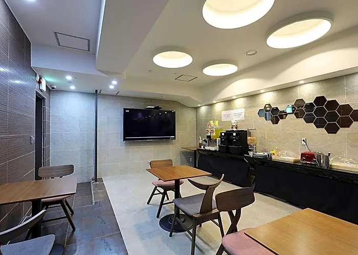 Sinchon Boutique Hip Hotel