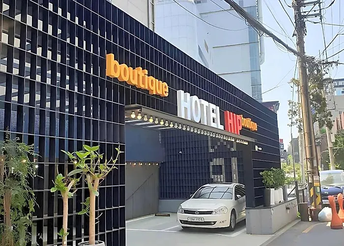 Sinchon Boutique Hip Seoul