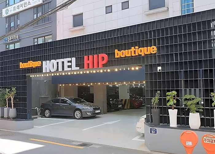 Sinchon Boutique Hip Seoul
